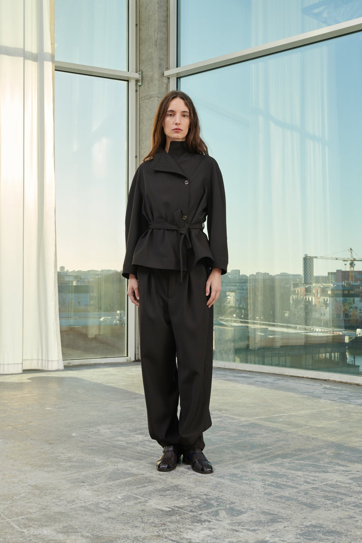 THEIA BLACK JACKET vue 3